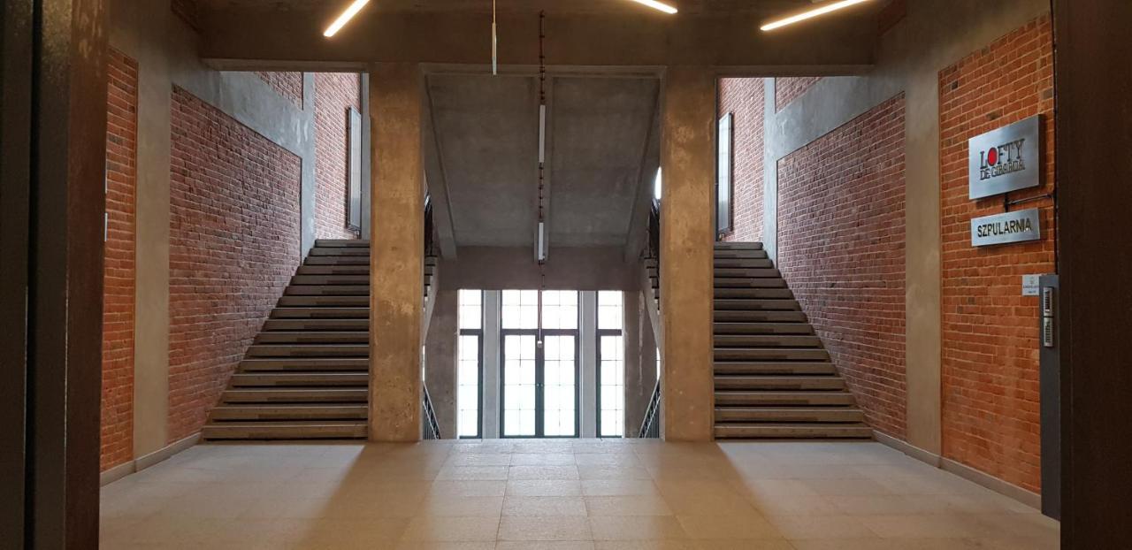 Appartement Loft Hiellego à Zyrardow Extérieur photo